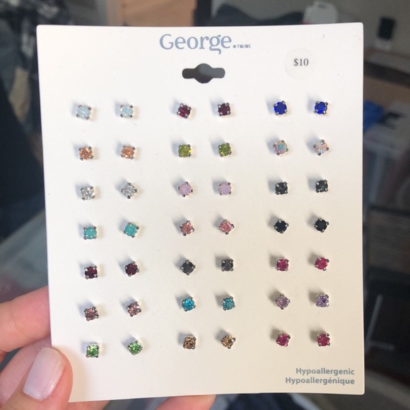 Hypoallergenic Studs (Earings) - Picture 3 of 4